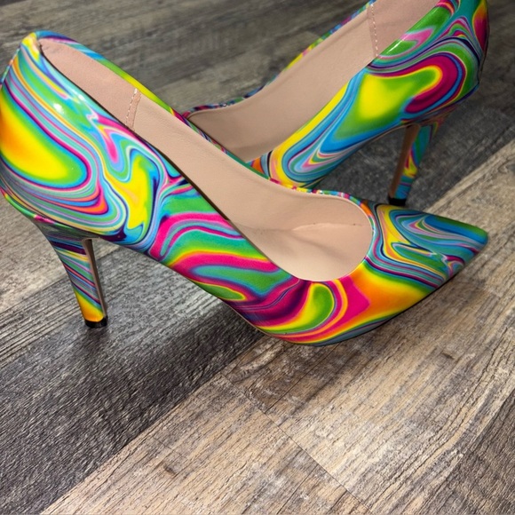 unbranded Shoes - Vibrant Multicolor Women's Heels NWOB